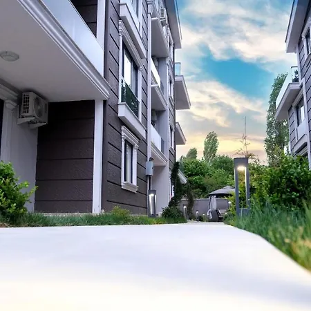 شقة فندقية Flower City Suits *