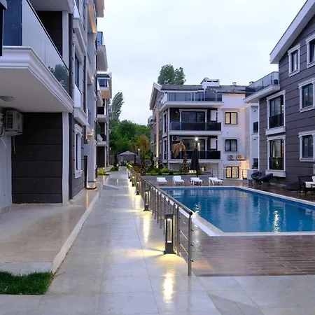 Aparthotel Flower City Suits *