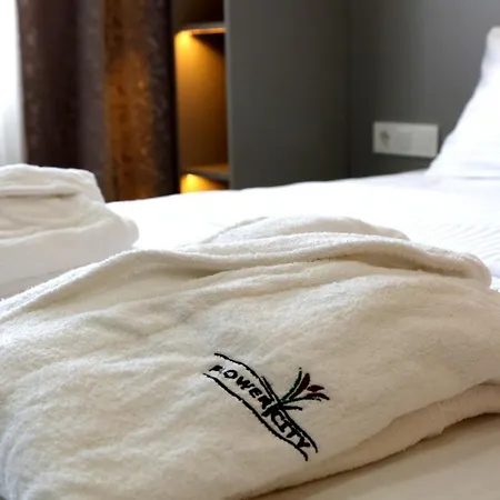 Flower City Suits Aparthotel *