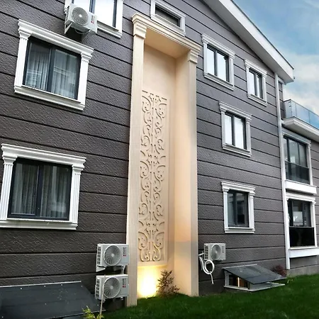 Flower City Suits Aparthotel *